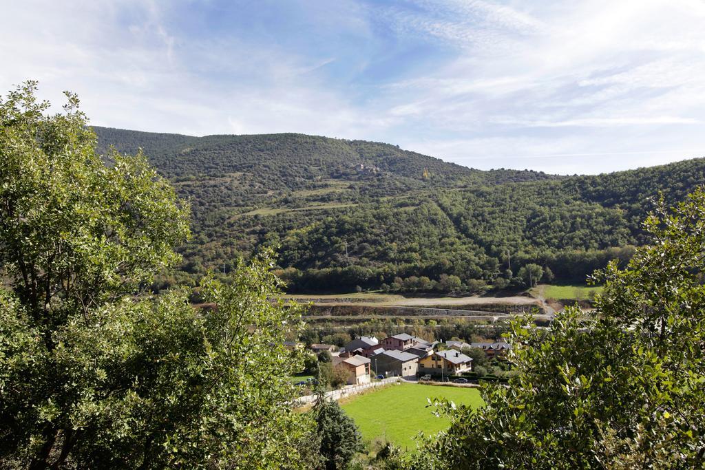 Anserall  Allotjament Rural Cal Miquel מראה חיצוני תמונה