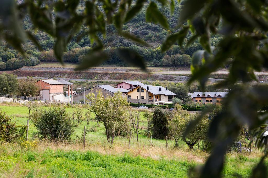 Anserall  Allotjament Rural Cal Miquel מראה חיצוני תמונה